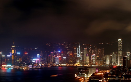 打入银行卡美元为什么有的是现汇有的是现钞(存在银行的美元是现钞还是现汇)